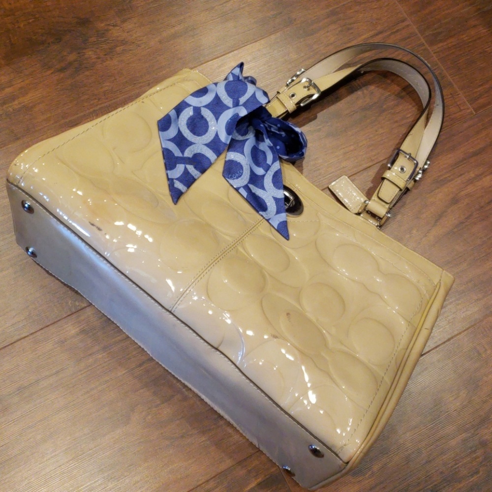 Coach Tote